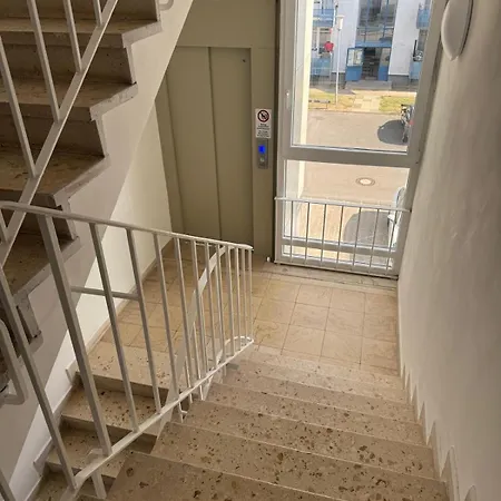 Großzügige Mit Terrasse Und 2 Badezimmern Apartment Zweibrücken